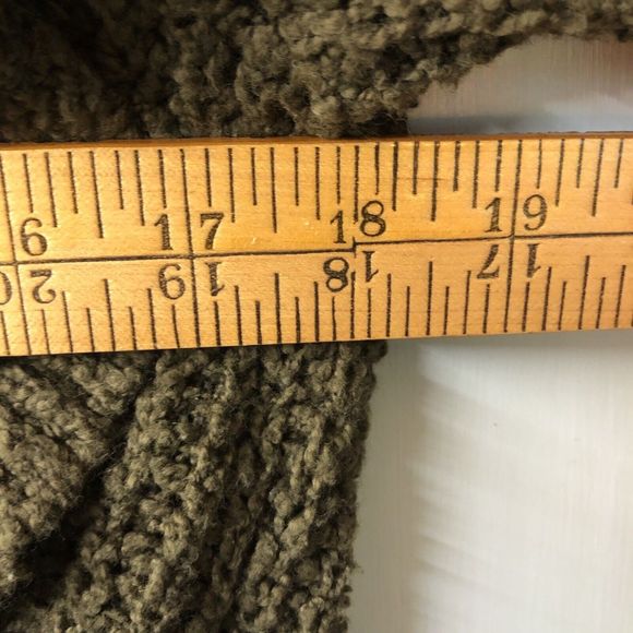 Express Cowl Neck Olive Green Crop Sweater Size Small Ruffle Detail Cowl Neck - Picture 11 of 11
